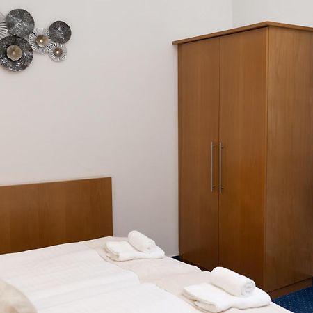 Hotel Apollon Litomerice Exterior photo